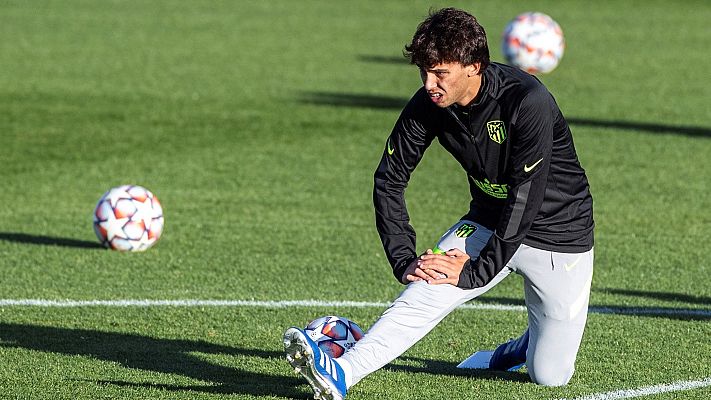Telediario 1 - La Champions vuelve al Metropolitano con el Atlético-Salzburgo