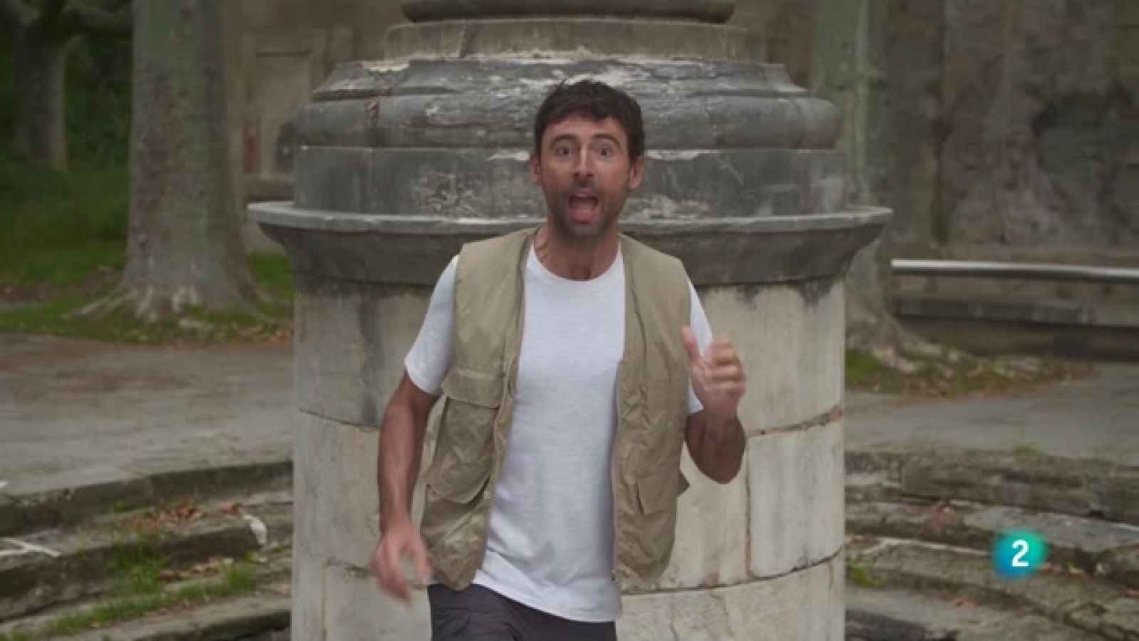 A 'Perduts en el temps' Bruno Oro descobreix Banyoles, la ciutat de l'aigua