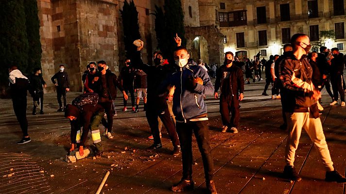 Telediario 1 - Noche de disturbios en protestas contra las restricciones