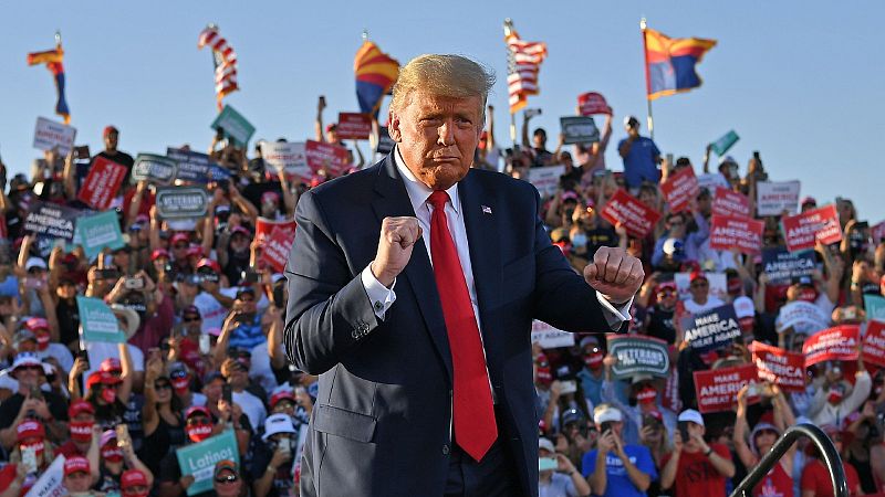 Biden y Trump echan el último pulso en redes sociales con dos vídeos antagónicos