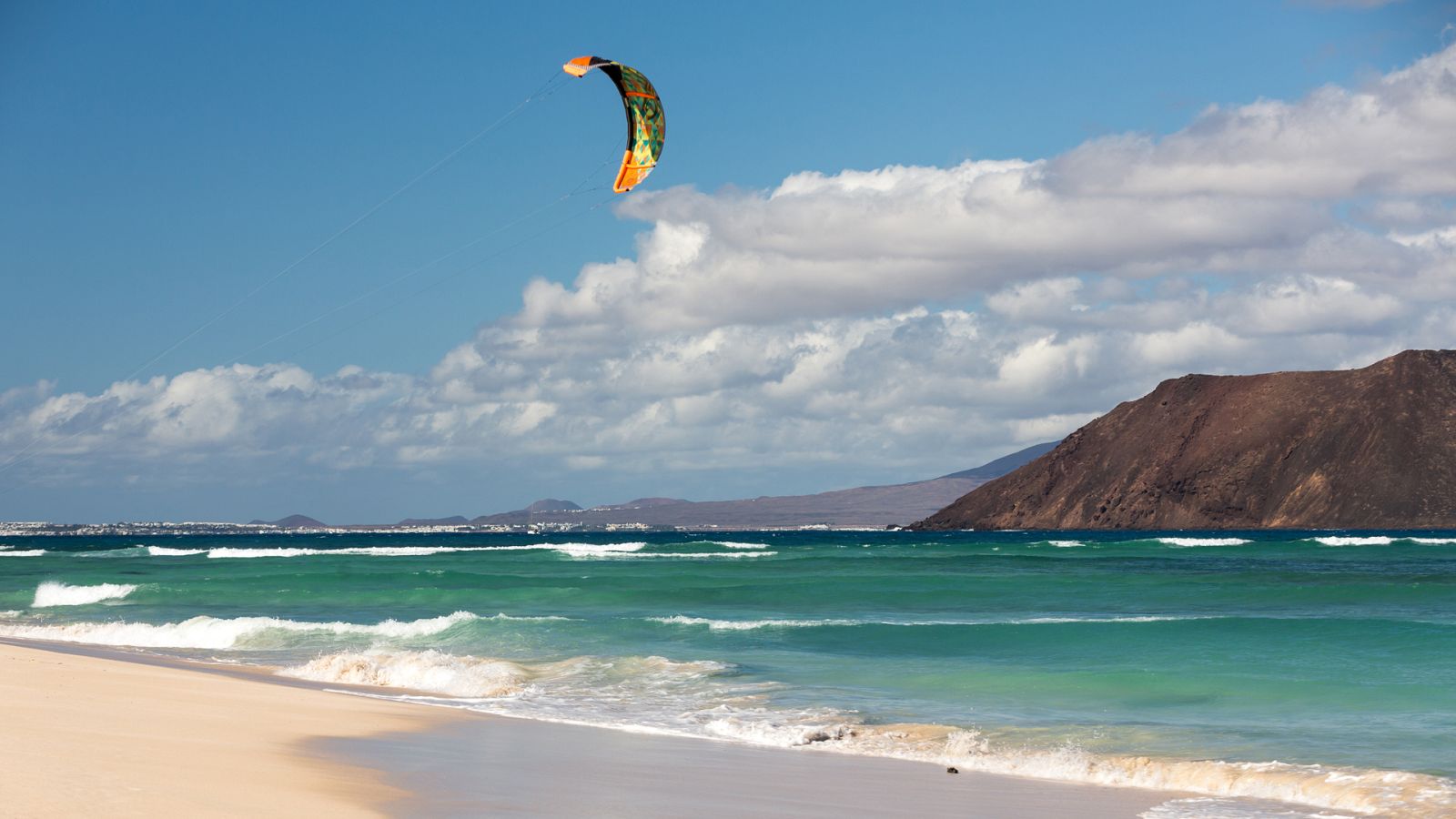 Viento fuerte en el litoral noroeste, mediterráneo peninsular, Baleares y Canarias - ver ahora