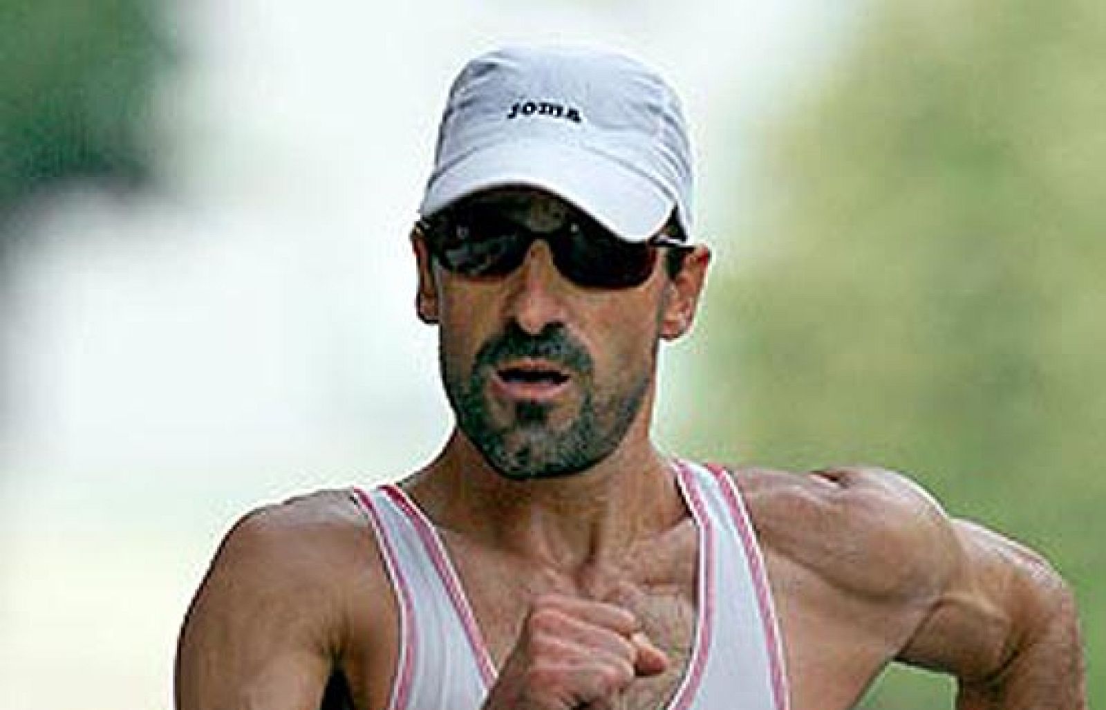 El madrileño garcía Bragado consigue el bronce en los 50 km Marcha. Vea la última parte de la carrera.