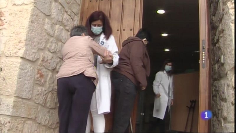 Atención presencial: imprescindible para personas dependientes | Ver