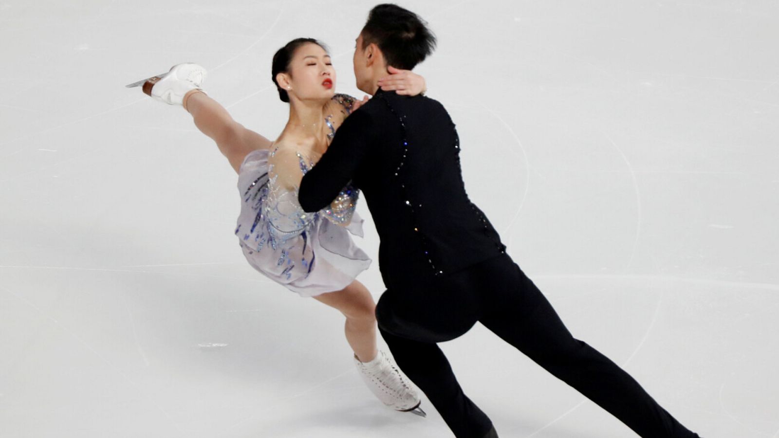 Patinaje artístico - Grand Prix Copa de China. Programa libre parejas - ver ahora