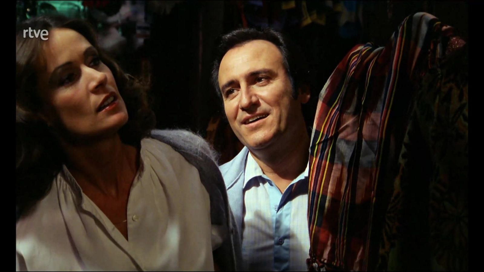 Cine de barrio - Todo es posible en Granada (presentación) - ver ahora