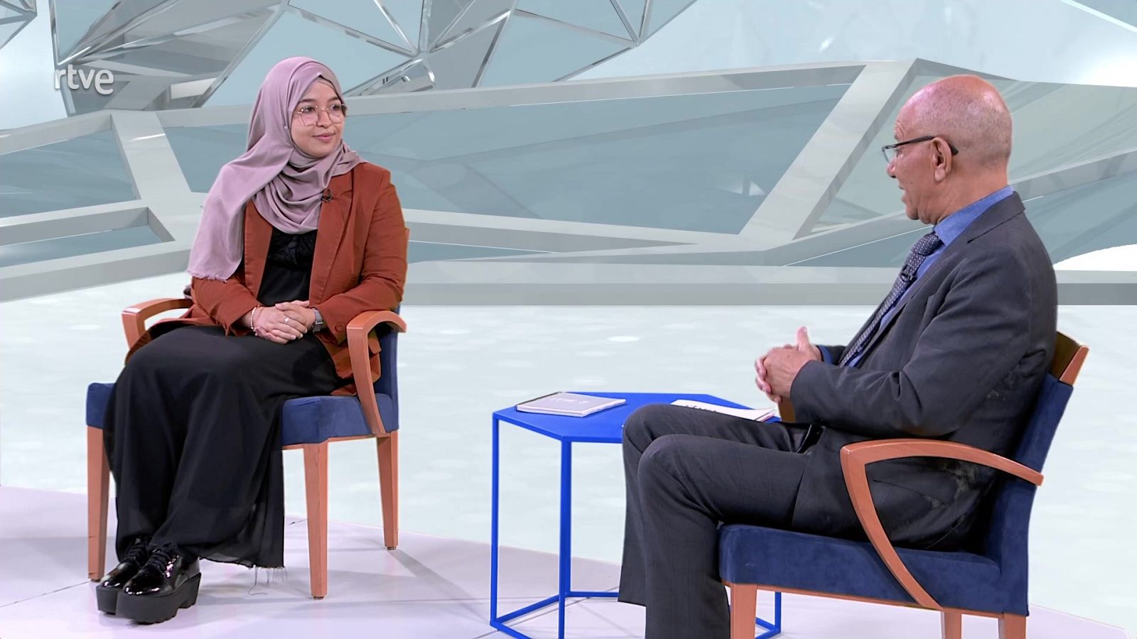 Medina en TVE - Crear puentes en vez de construir muros - ver ahora