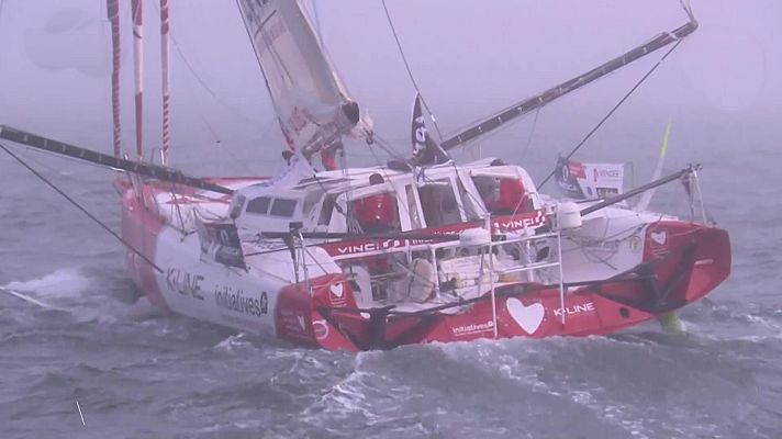 Vela - Regata Vendée Globe. Salida oficial desde Francia
