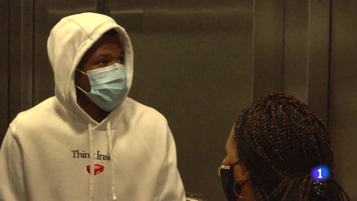 Telediario 1 - Ansu, operado de la rotura de menisco