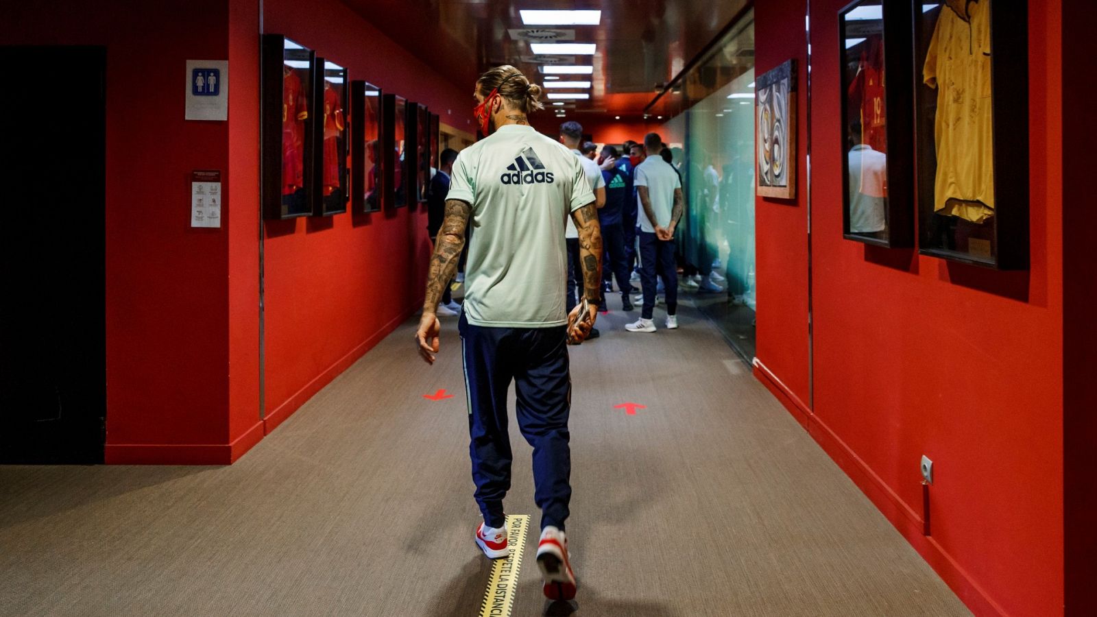 Fútbol | Ramos no entrena con la selección por precaución | Ver