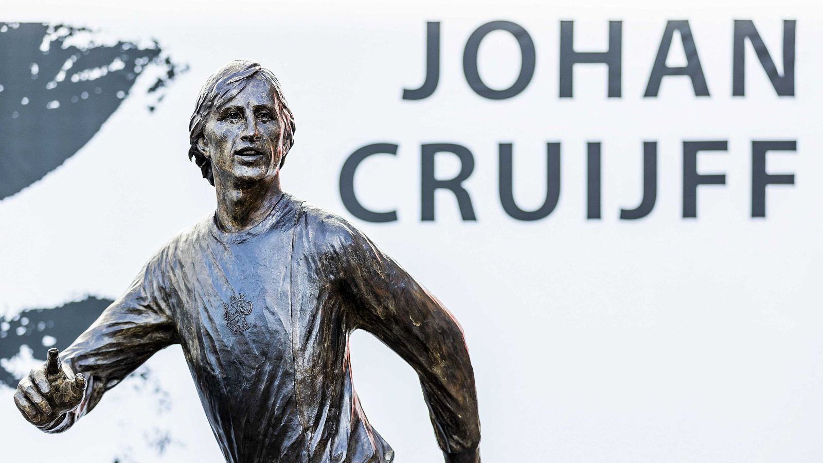 En casa de Cruyff: un paseo futbolístico por Ámsterdam | Ver