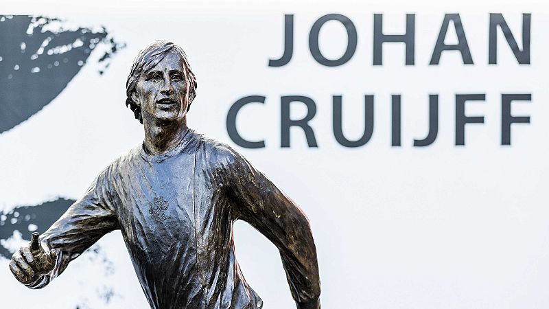 En casa de Cruyff: un paseo futbolístico por Ámsterdam | Ver