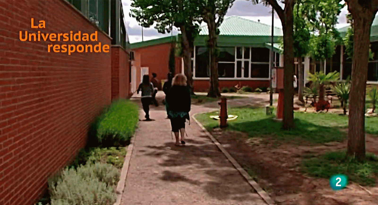 La aventura del saber  instituciones totales UNED Universidad Responde #AventuraSaberUResponde