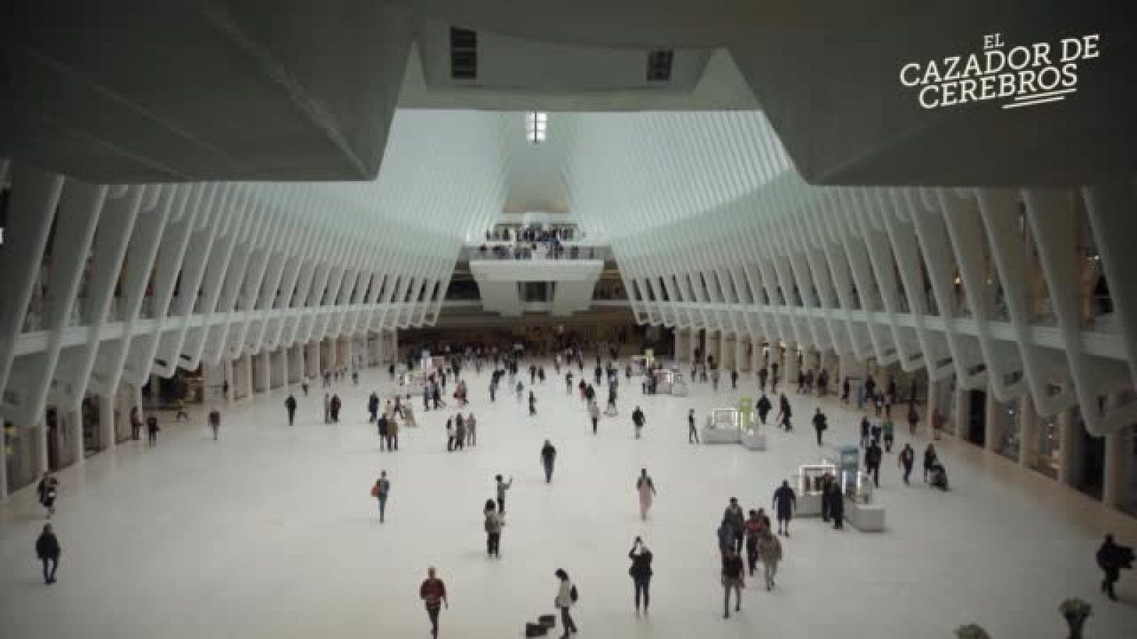 Vídeo resumen del séptimo episodio de la 4ª temporada de 'El cazador de cerebros' sobre el fenómeno humano de las migraciones