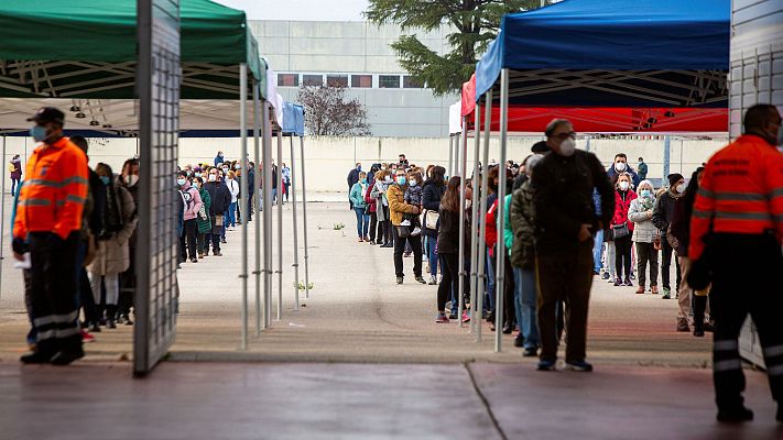 Telediario 1 - Bajan los casos por COVID-19, pero no los ingresos