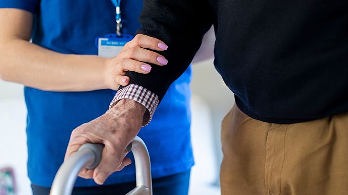 La hora de La 1 - La historia de una residencia en la que se han contagiado to