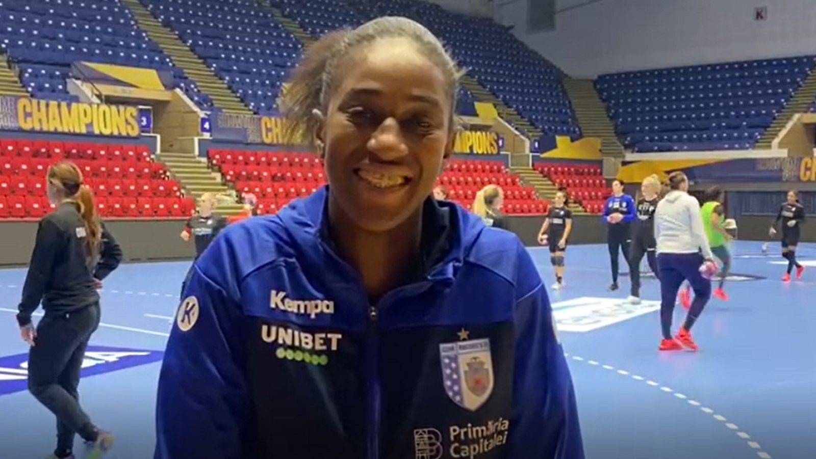 Shandy Barbosa: "Volveré pronto" - Balonmano | Ver