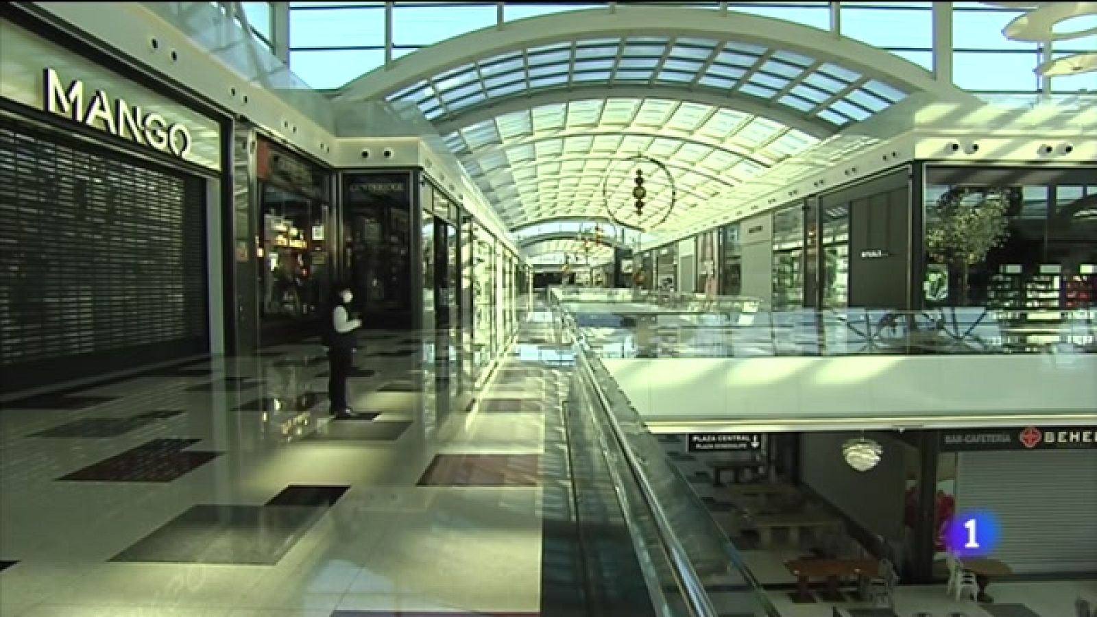 Centros comerciales en tierra de nadie - Noticias Andalucía | Ver