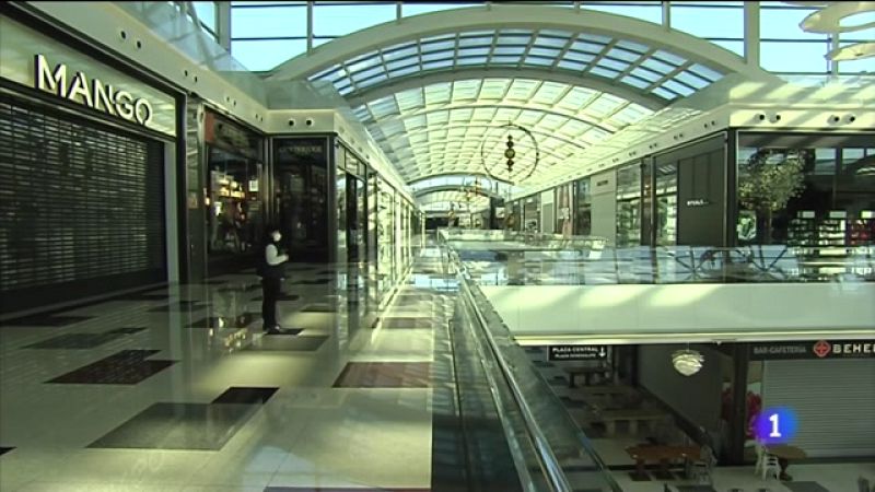 Centros comerciales en tierra de nadie - Noticias Andalucía | Ver