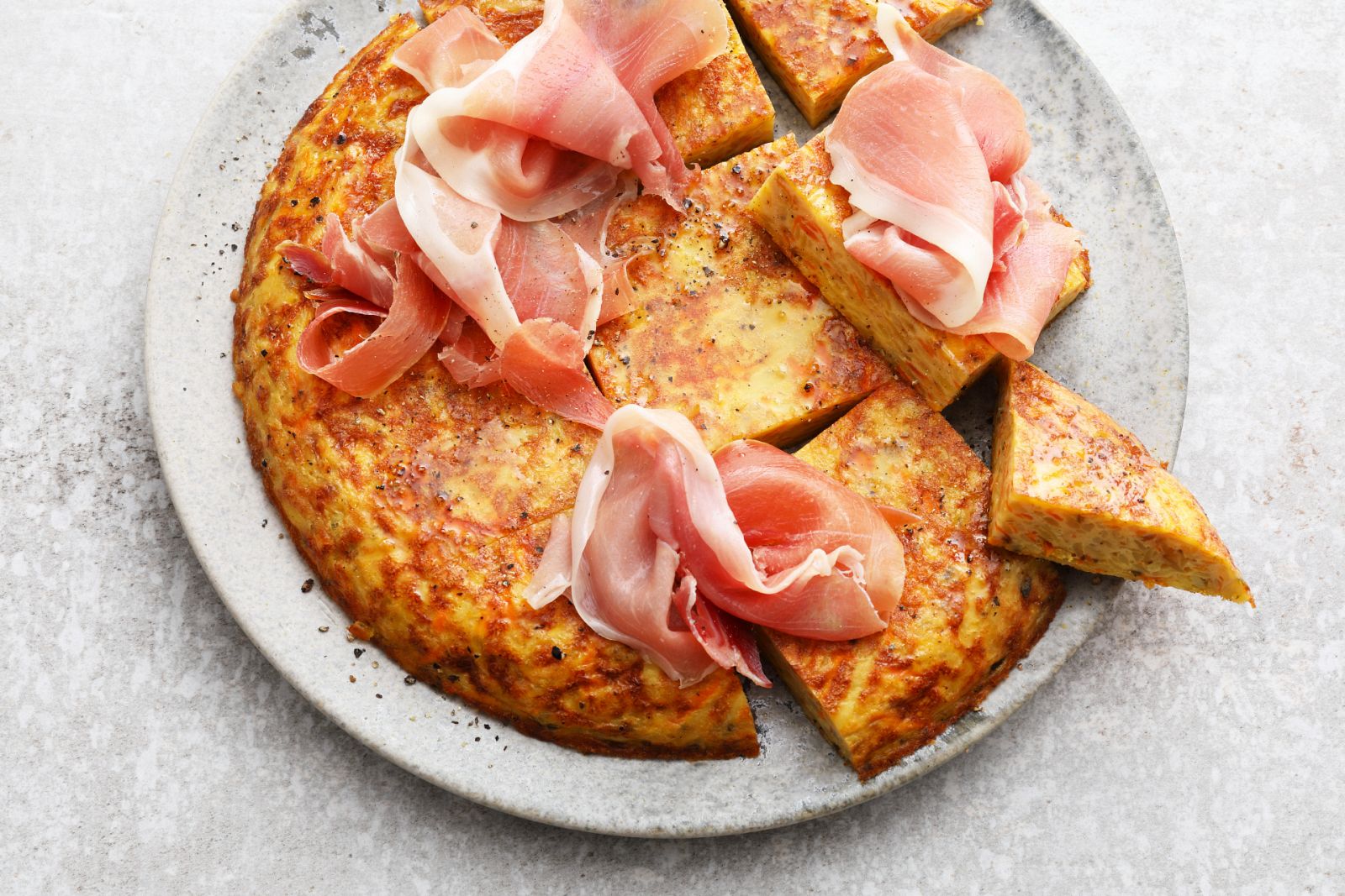 Aquí la Tierra - ¿Tortilla con o sin cebolla? La probamos en el Mercado de la Paz