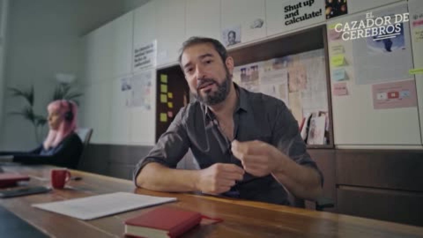 Vídeo resumen del octavo episodio de la 4ª temporada de 'El cazador de cerebros' sobre los motivos que llevan a los comportamientos de riesgo