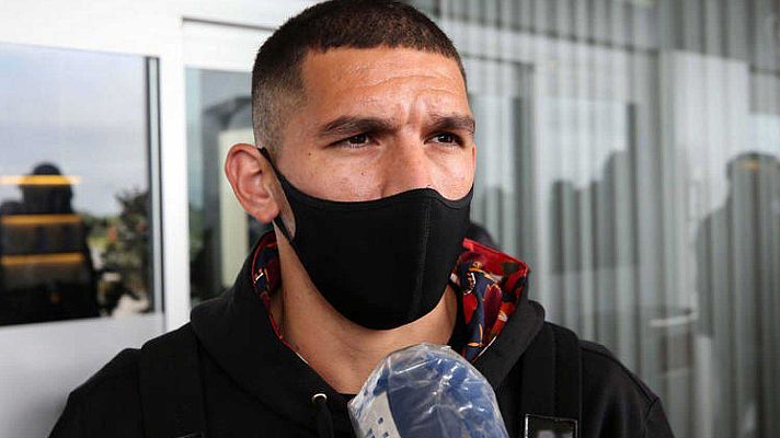 Telediario 1 - El uruguayo Torreira, positivo por COVID-19, se une a la lista de bajas del Atlético para recibir al Barça