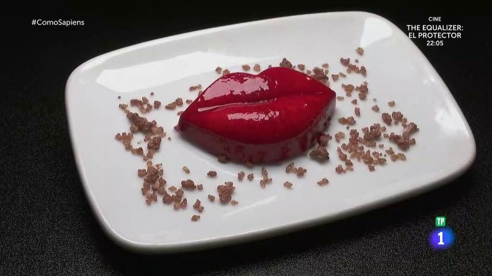 El beso más dulce de Carolina Cerezuela en 'Como sapiens' | Ver