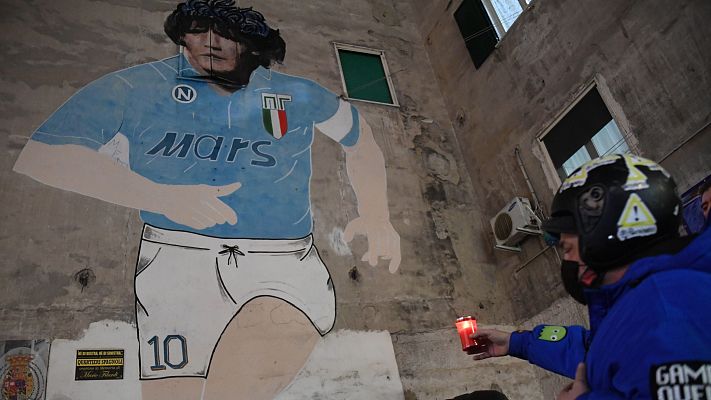 Telediario 1 - Nápoles llora por Maradona