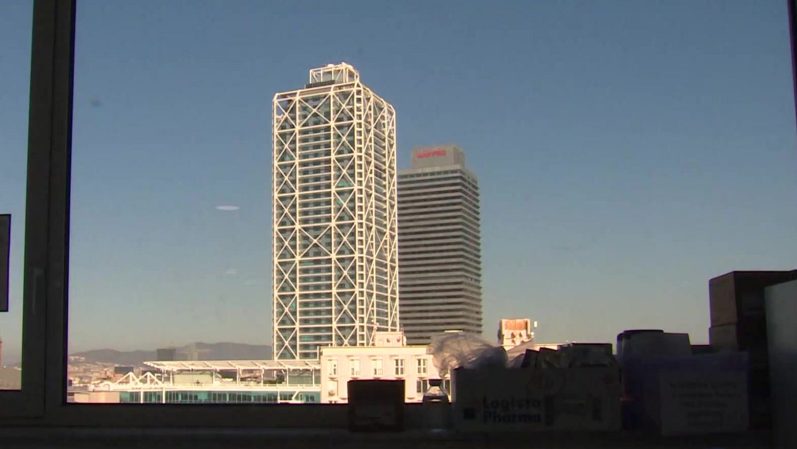 Celadores o personal de limpieza, no sólo los sanitarios han sufrido el impacto de estos meses de pandemia | Ver