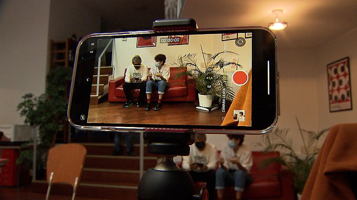 Zoom net - 5G Maritime, móviles plegables y cortometrajes con móviles