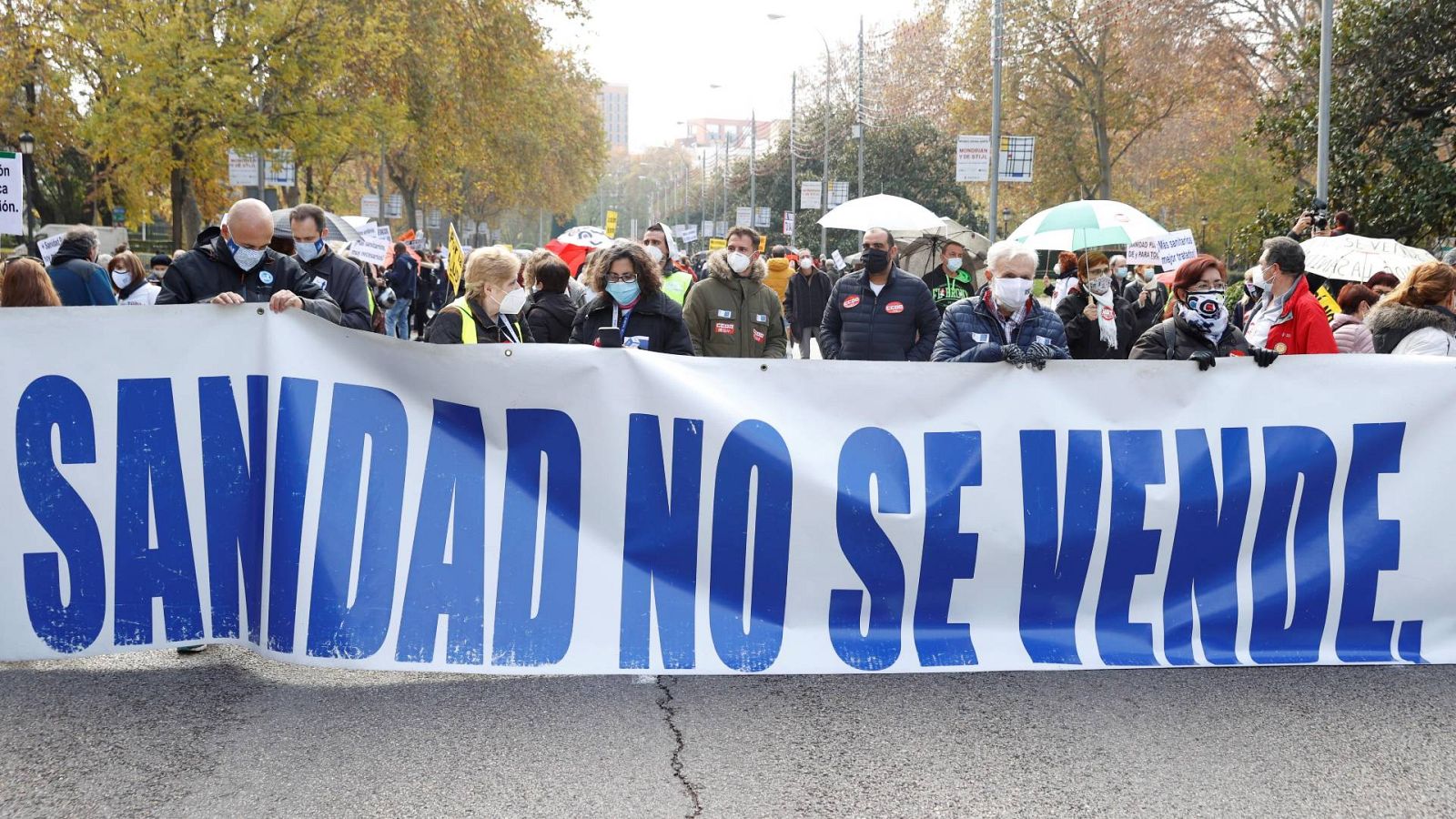La 'Marea Blanca' vuelve a manifestarse en Madrid en defensa de la sanidad pública