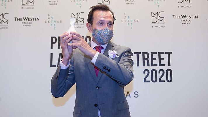 Flash moda - Nuestro director Premio Las Letras Street