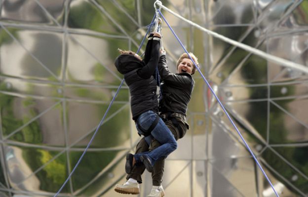  - Echan a volar desde el Atomium