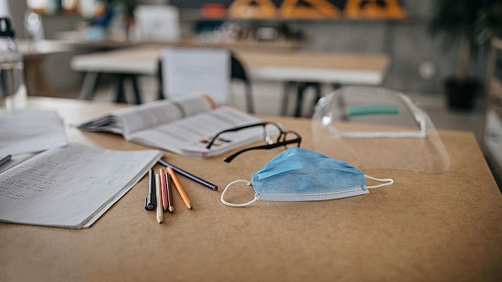 España Directo - España Directo - Vamos con poncho al cole