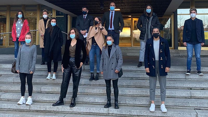 Irene Lozano y las futbolistas abordan su profesionalización | Ver