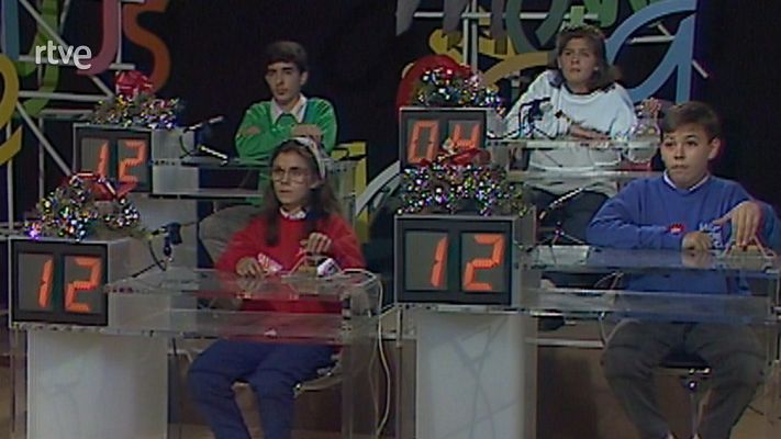 Programas y Concursos en el Archivo de RTVE - A media tarde juegos - 28/12/1987
