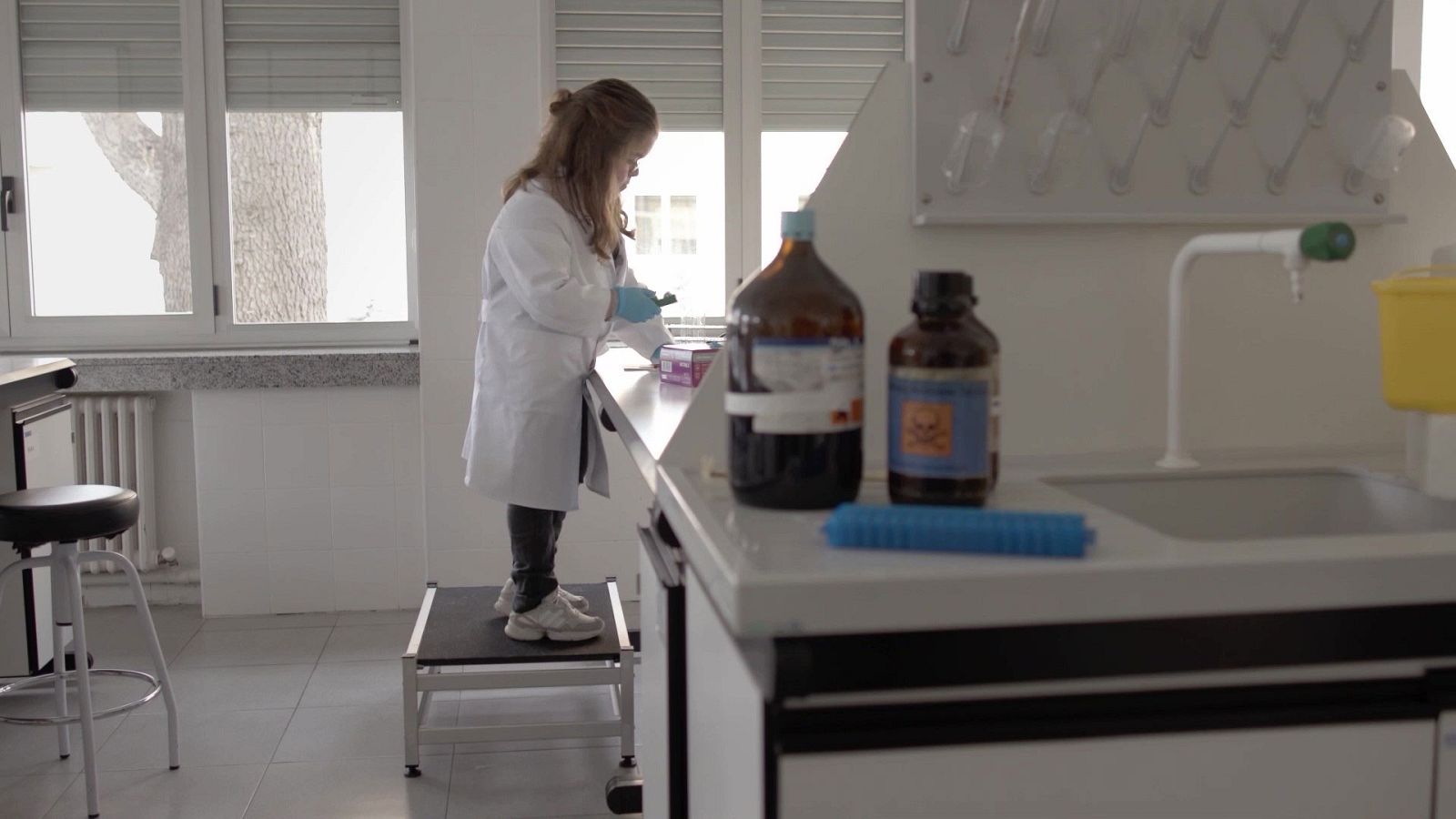 De seda y hierro - Una vida más - Lengua de signos - ver ahora