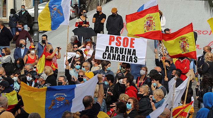 Telediario 1 - Nueva manifestación en Canarias contra la acogida de migrantes