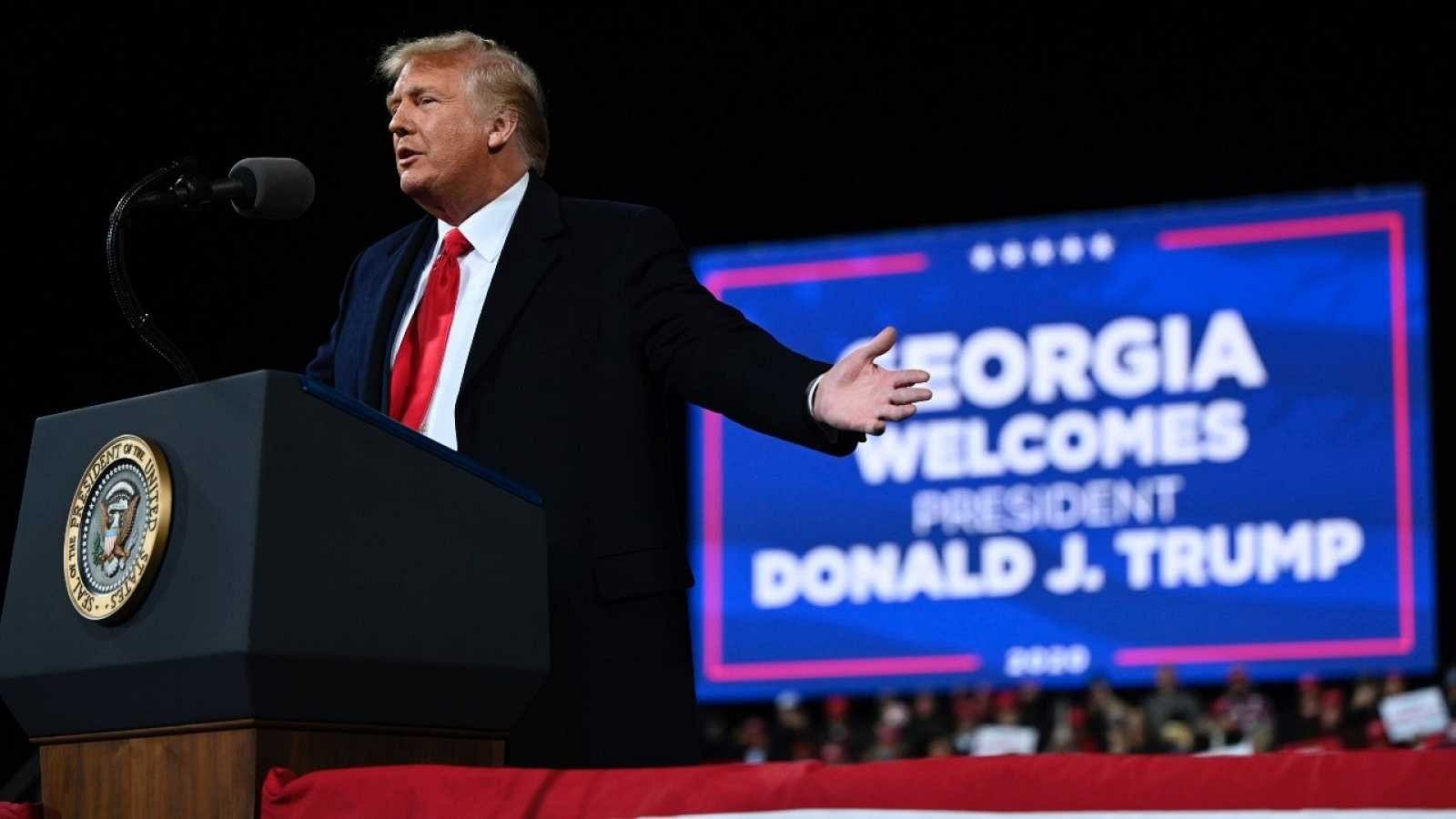 Trump insiste en que será el ganador final de las elecciones en su primer mitin poselectoral