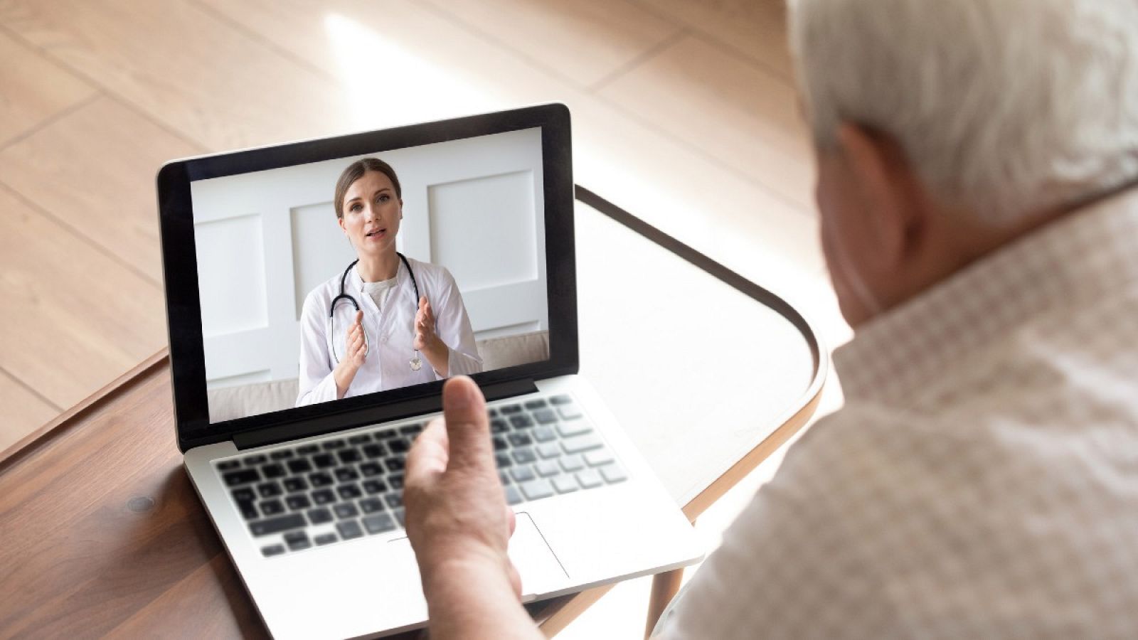 Aragón impulsa las videoconsultas médicas en las residencias de mayores