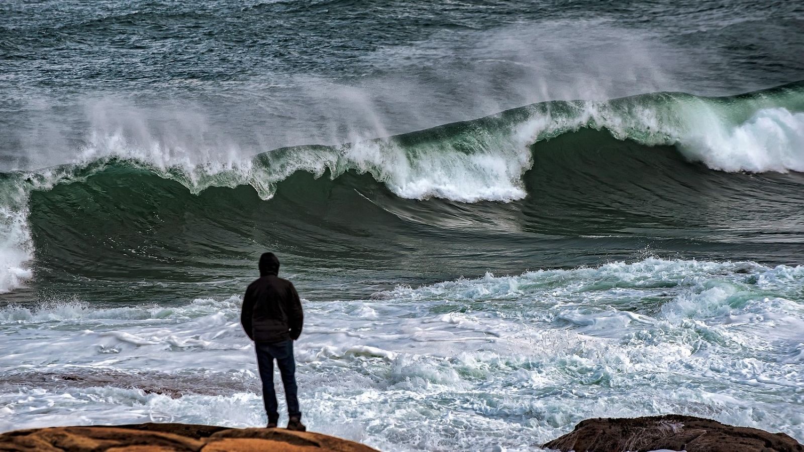 Precipitaciones localmente fuertes o persistentes en Galicia y el área Cantábrica - ver ahora