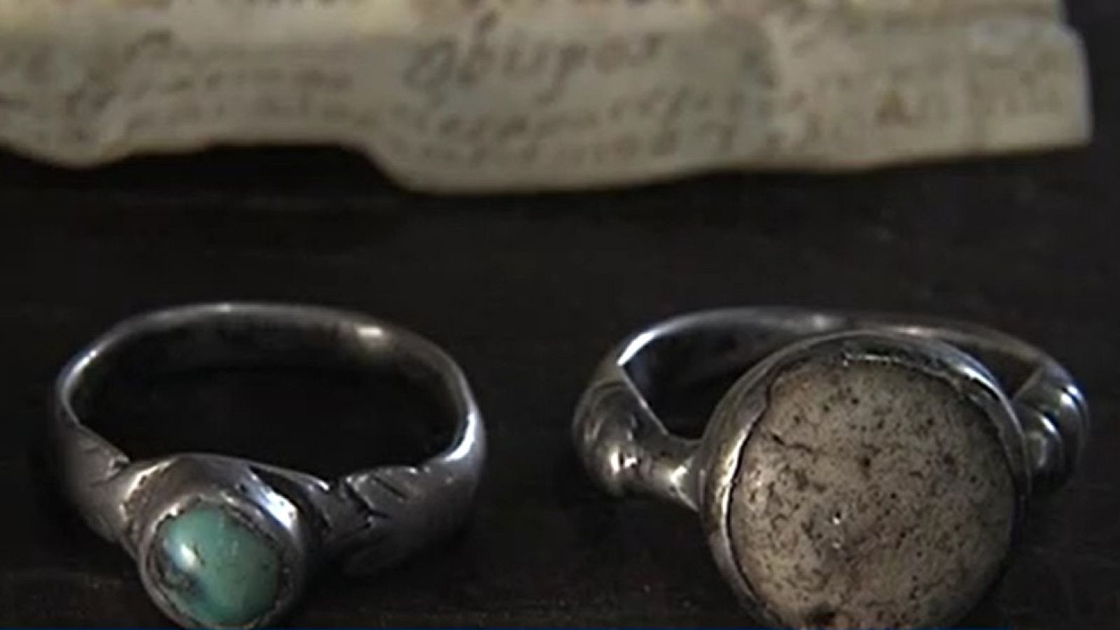 Los anillos 'mágicos' medievales encontrados gracias a una novela | Ver