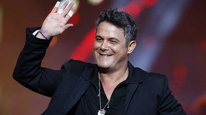 Telediario 1 - 'El mundo fuera': el documental de Alejandro Sanz sobre el confinamiento