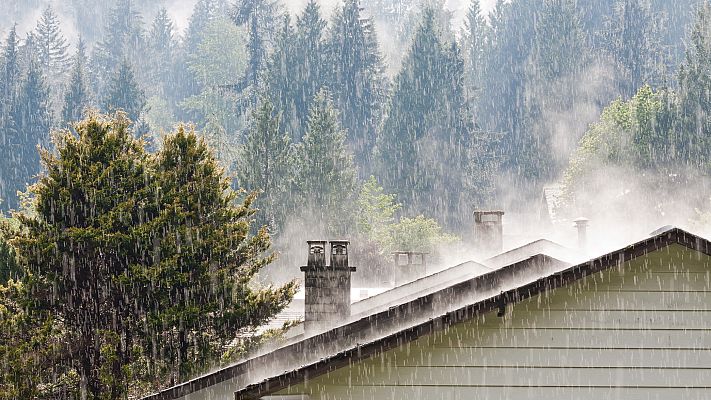 El tiempo - Frente atlántico pondrá mañana en aviso amarillo a 14 comunidades y Melilla