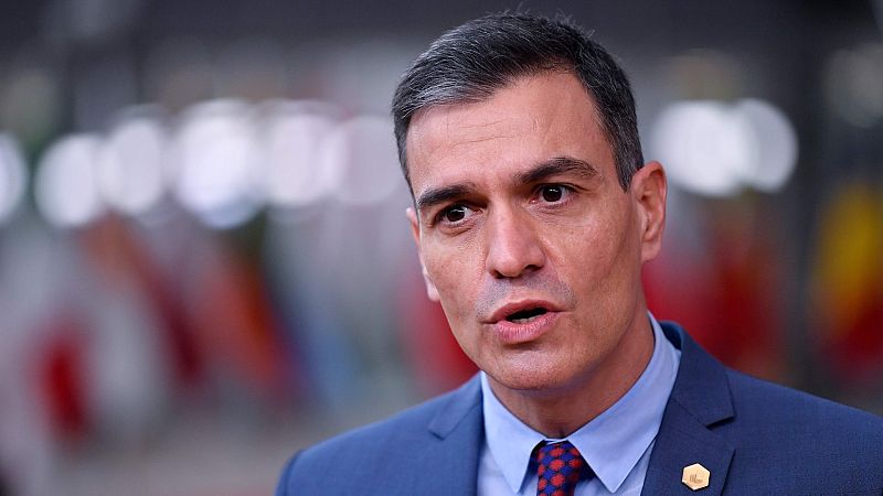 Sánchez cree que la Monarquía no corre peligro pero no todos los partidos están de acuerdo