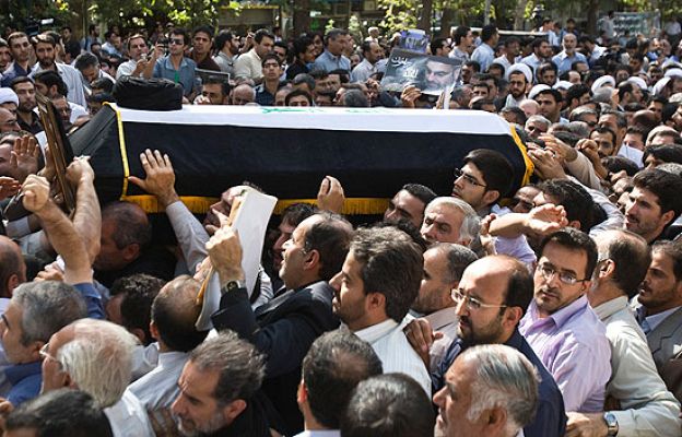  - Funeral por Abdel Aziz al Hakim,