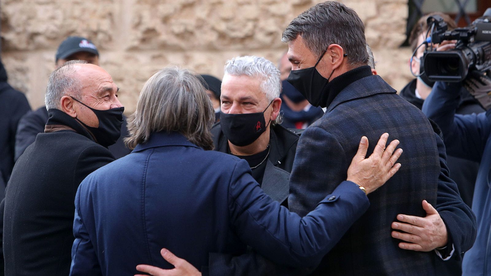 Las estrellas del fútbol italiano despiden a Paolo Rossi | Ver