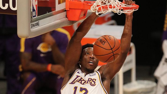 Telediario 1 - Los Lakers arrancan con victoria la pretemporada más corta de la historia en la NBA