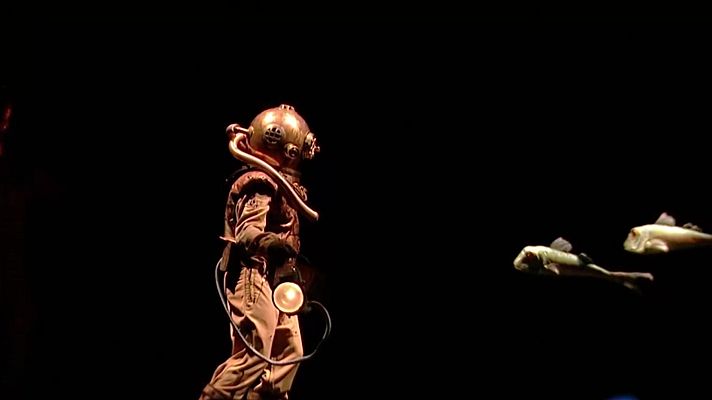 Telediario 1 - Los Teatros del Canal acogen una original representación de '20.000 leguas de viaje submarino'