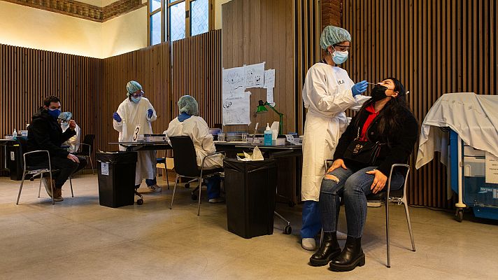 Telediario 1 - Telediario - 8 horas - 15/12/20 - Lengua de signos