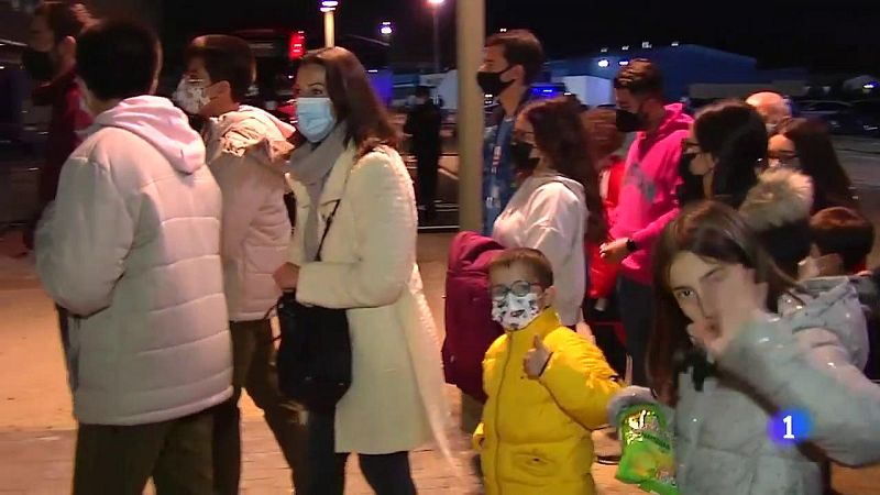 Colas en Lucena para ver el partido de Copa ante el Sevilla | Ver